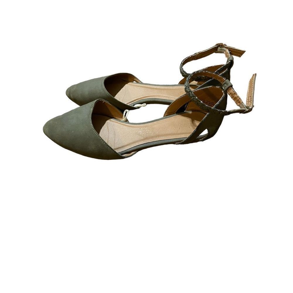 Nicole NKeller pointed toe sandals